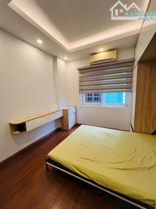 Bán Nhà Khương Trung - Thanh xuân , DT 45m2 x 5 tầng  , Giá hơn 8 tỷ , cách oto 15m - 5