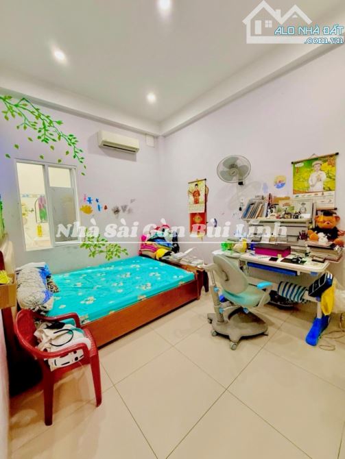 Bán nhà Tân Phú, siêu phẩm 5 tầng ngõ Trịnh Đình Trọng 9.99 tỷ, 94m2, MT 5.95m/ NH 9.2m - 6