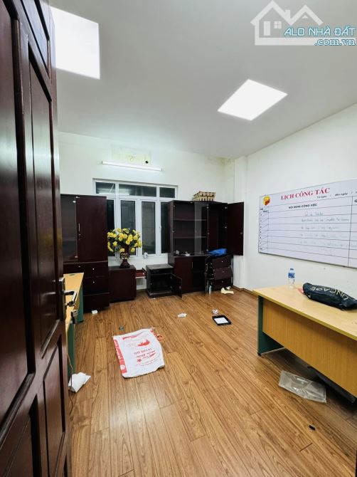 Bán nhà đệp ở ngay Lê Trọng Tấn Thanh Xuân. Sổ A4 57m, 5 tầng, MT5m Giá 17 tỷ Ô tô tránh - 7