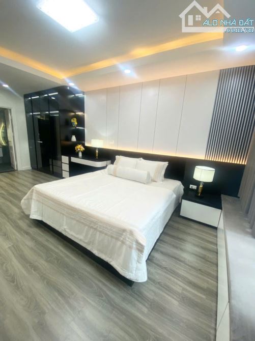 BÁN CĂN HỘ 3PN + 2WC Ở R1 KĐT GOLDMARK CITY, 126m, TẦNG TRUNG VIEW ĐẸP BAN CÔNG HƯỚNG MÁT - 8