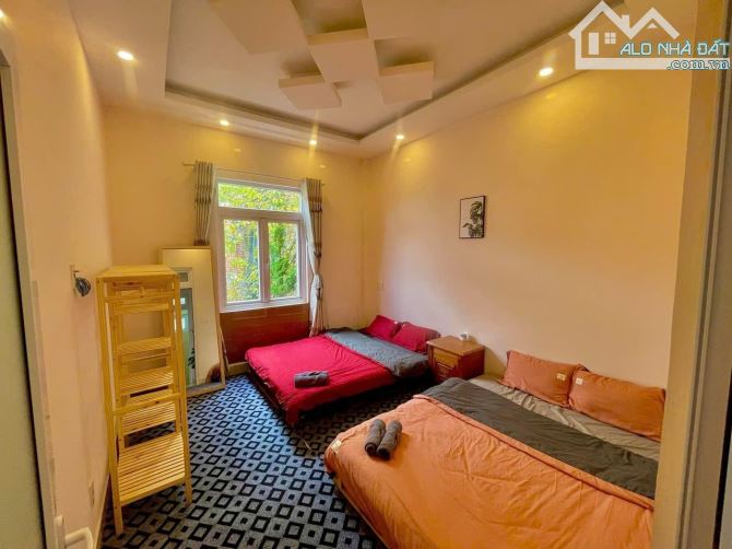 Bán biệt thự đang làm homestay gần trường Đại Học Đà Lạt. 7ty4 - nhà 2 tầg. 5phog ngu - 8