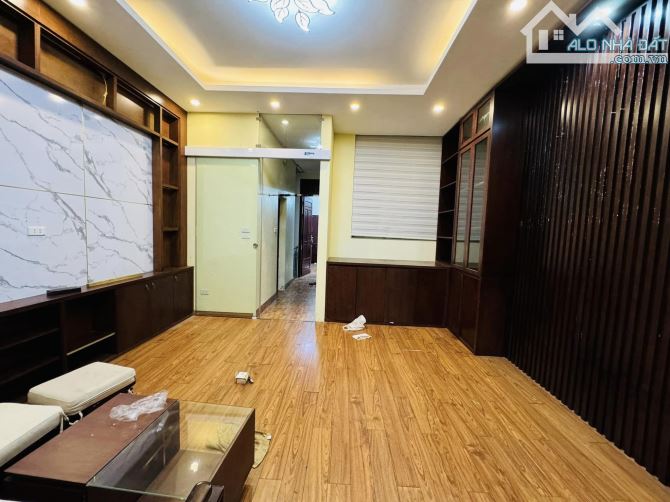 Bán nhà đệp ở ngay Lê Trọng Tấn Thanh Xuân. Sổ A4 57m, 5 tầng, MT5m Giá 17 tỷ Ô tô tránh - 9