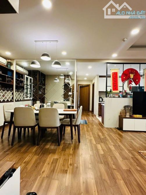 Bán chung cư B6A Nam Trung Yên, Cầu Giấy, 78m2, 3 phòng ngủ, 2 WC, sổ đỏ