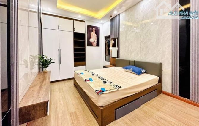 Bán nhà phố Phùng Hưng, Hà Đông, 40m2, 4 tầng, oto đỗ cửa, mặt tiền 4m - 3