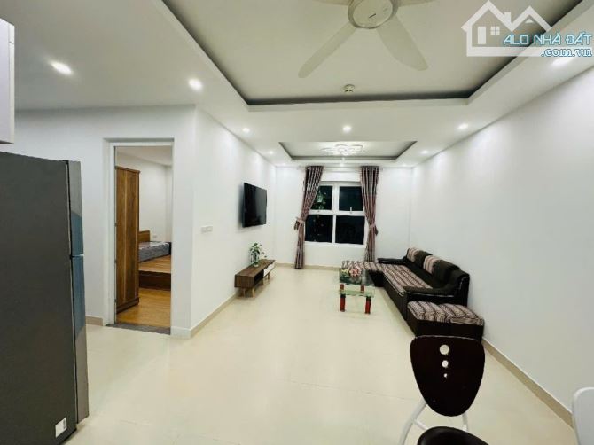 Bán căn hộ chung cư FLC star(Hà Đông,HN),74m2,2PN, 2WC, view đẹp, có slot ôtô, 4 tỷ hơn