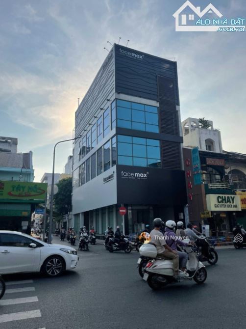 Building H+8 tầng MT Nguyễn Đình Chiểu, P.4, Q.3, DT: 11x28m, 250 tr/th, 70 tỷ