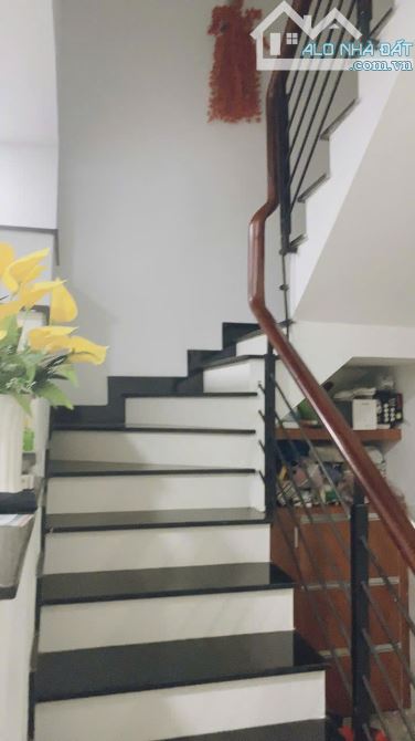 Bán nhà 4 tầng, HXH Đồng Xoài DT 49m2, gần chợ Hoàng Hoa Thám giá 7.9 tỷ TL - 10