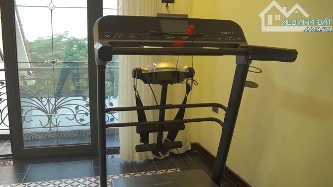 Cho thuê biệt thự View Hồ Thành Phố Giao Lưu. DT 180m2, 4 tầng. Full đồ Giá 80 triệu (thán - 11