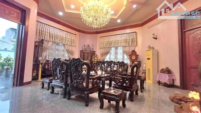 BÁN BIỆT THỰ SÂN VƯỜN TT QUẬN 9 – DT 1054M2 X 3T BTCT – ĐẦY ĐỦ TIỆN NGHI. - 7