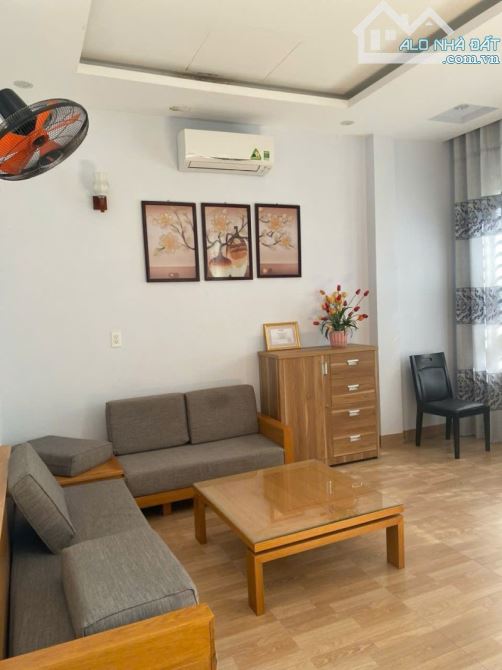 Bán nhà 4 tầng mặt tiền Nguyễn Quang Bích - DT 93m² (5x18.5m) - Giá 7.9 tỷ - Hải Châu - 1