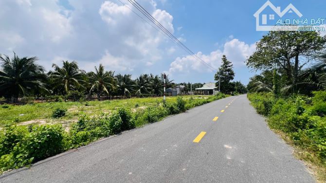 LONG MỸ - ĐANG SÁP NHẬP THỊ TRẤN PHƯỚC HẢI - ĐI BIỂN 3.5KM - 1