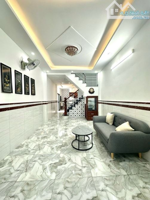 Bán Nhà 💥 GẦN LOTTE NGUYỄN VĂN LƯỢNG _ HẺM XE TẢI _ NHÀ 2 TẦNG BTCT _ NHỈNH 4 Tỷ - 1