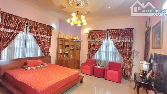 BÁN BIỆT THỰ SÂN VƯỜN TT QUẬN 9 – DT 1054M2 X 3T BTCT – ĐẦY ĐỦ TIỆN NGHI. - 8