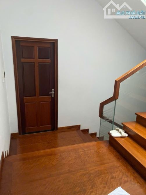 Bán nhà 4 tầng mặt tiền Nguyễn Quang Bích - DT 93m² (5x18.5m) - Giá 7.9 tỷ - Hải Châu - 2