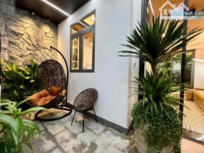 💥 SIÊU PHẨM VILLA NGAY TRUNG TÂM TP - 95M2 3 TẦNG - HỒ CÁ SÂN VƯỜN CHỈ 4TY HƠN- - 2