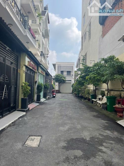 Nhà mới khu đồng bộ - Chợ An Nhơn, P.6, GV. Trệt lững 3 lầu, giá 8,5ty - 2