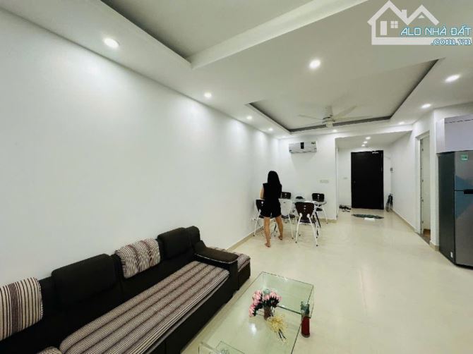 Bán căn hộ chung cư FLC star(Hà Đông,HN),74m2,2PN, 2WC, view đẹp, có slot ôtô, 4 tỷ hơn - 2