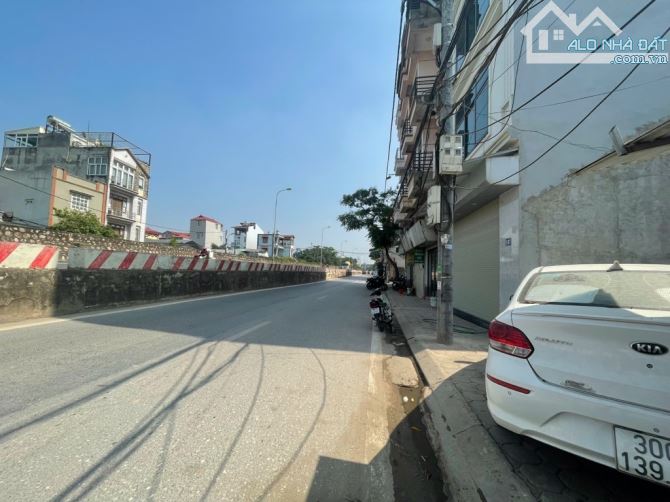CẦN BÁN ĐẤT CÒN SÓT LẠI DUY NHẤT MẶT PHỐ ĐÔNG NGẠC - 3