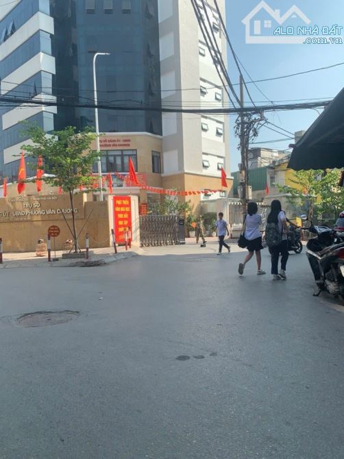 💥Văn Chương, Đống Đa, Lô Góc 4 Thoáng, Ô tô Con Đỗ Cửa, DT 38/42T2, 4 Tầng, Giá 9.35 Tỷ - 3