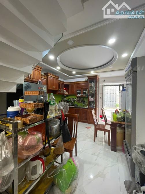 Nhà mới khu đồng bộ - Chợ An Nhơn, P.6, GV. Trệt lững 3 lầu, giá 8,5ty - 3