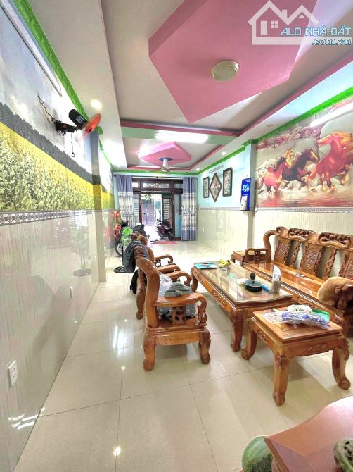 SIÊU PHẨM 3 TẦNG SÁT AEO.N MA.LL TÂ.N PH.Ú - ÔTÔ VÀO NHÀ NGỦ - ( 4X20M ) - 3