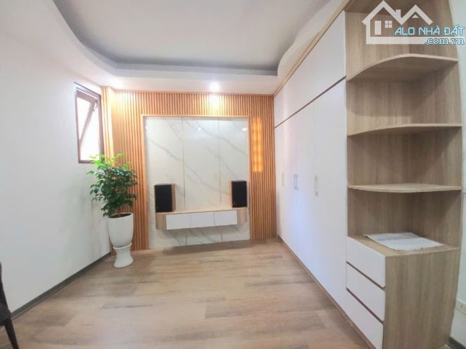 Bán nhà 29 Khương Hạ -Thanh Xuân , DT 40m2 , Giá Nhỉnh 5 tỷ , Oto gần , Full nội thất . - 4