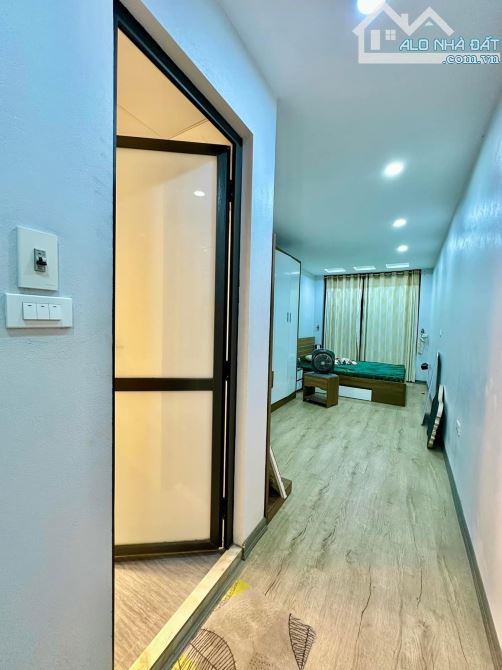 Hạ Sốc 4 tỷ bán GẤP Linh Quang Đống Đa, ôtô tránh, THANG MÁY, 2 thoáng, 22.5 tỷ - 5