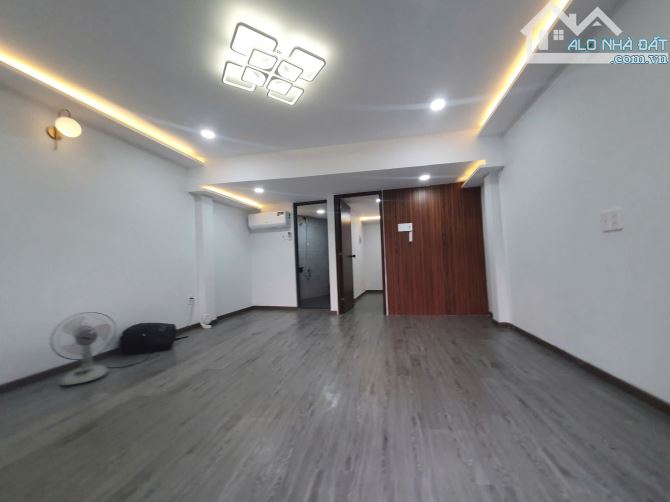 Quận 8 chỉ 3 tỷ 250 trieu  có nhà Phường 2, Dương Bá Trạc, view góc đẹp - 30m2 DTSD 90m2 - 6