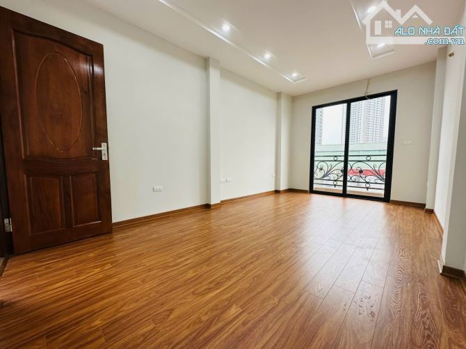BÁN NHÀ ĐỊNH CÔNG, DT 45M x 7 TẦNG, NHỈNH 9 TỶ, NGÕ RỘNG, VỊ TRÍ SIÊU ĐẸP - 6