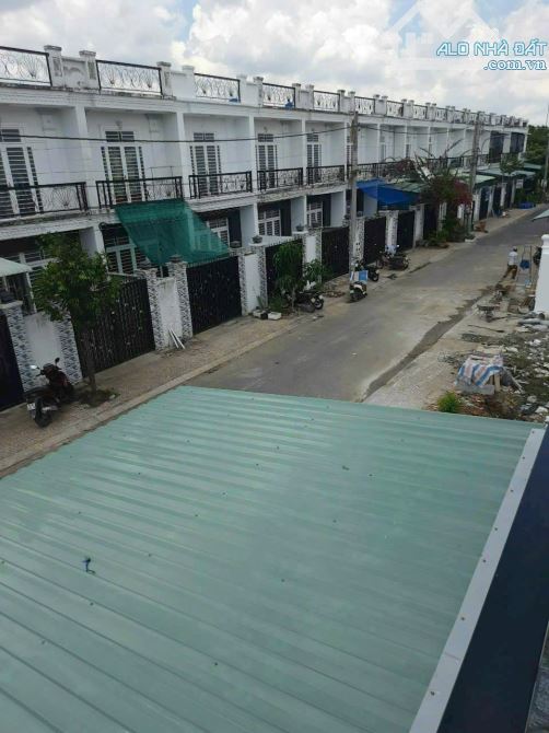 Bán nhà Long Khê 97 m2 ngay KDC Hoàng Phúc SHR 1 Tỉ 950 triệu - 7