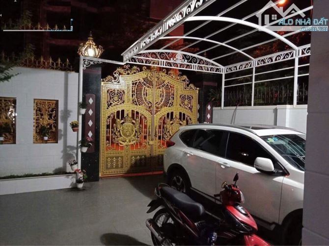 Bán nhà biệt thự Khang Điền đường số 11 Dương Đình Hội P.Long B Quận 9 (200m2) 18 tỷ - 7