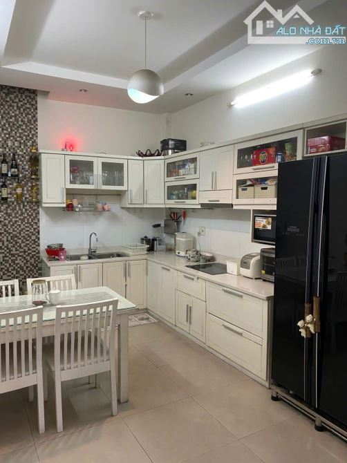 Bán nhà 4 tầng, HXH Đồng Xoài DT 49m2, gần chợ Hoàng Hoa Thám giá 7.9 tỷ TL - 7