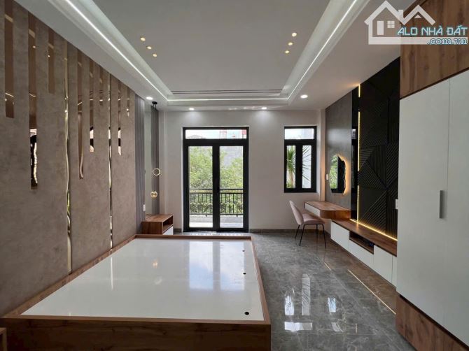 18.8 TỶ- BÁN TOÀ 4 LẦU 13P, THU NHẬP 65TR/T, MT MAN THIỆN ,tăng nhơn phú A ,tp. thủ đức - 8