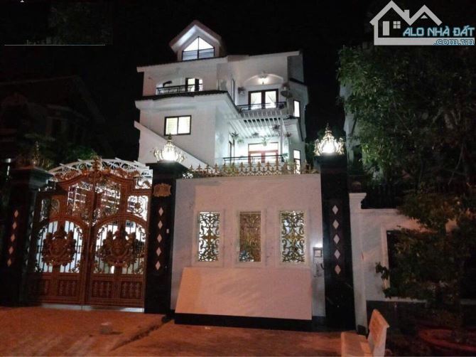 Bán nhà biệt thự Khang Điền đường số 11 Dương Đình Hội P.Long B Quận 9 (200m2) 18 tỷ - 9