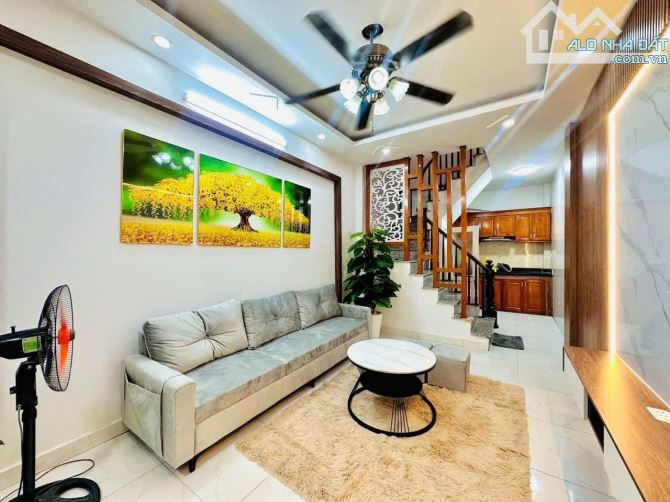Bán Nhà Thanh Lân, Phường Thanh Trì, Hoàng Mai, 31 m2, 4 Tầng, 4.7 tỷ, Ô tô Đỗ Gần