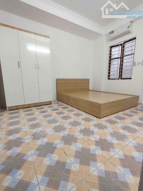 Cho thuê phòng ngõ 103 Phùng khoang và ngõ 68 Triều khúc xe miễn phí tầng 1