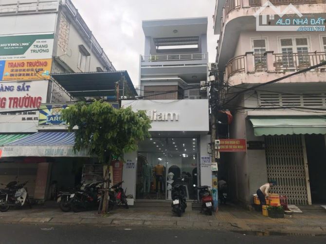 Cần thanh khoản, chủ bán gấp nhà mặt tiền 3 tầng 112m2 đường Hoàng Hoa Thám