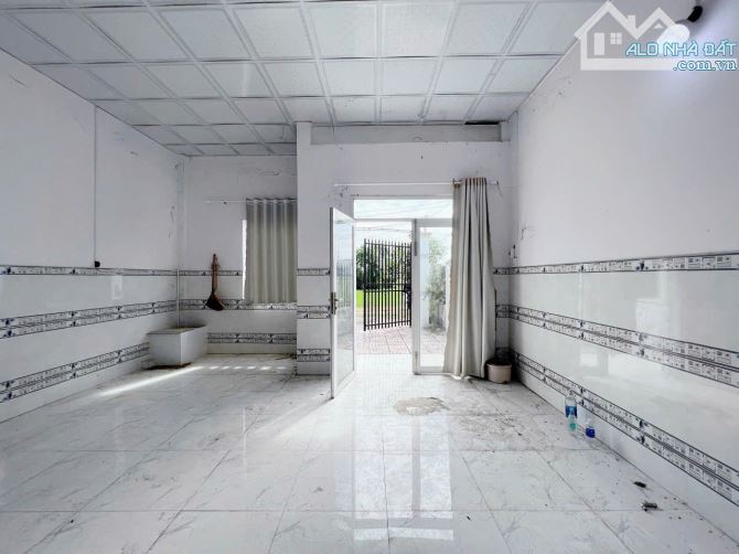 136m2 BÁN NHÀ ĐỨC HOÀ ĐÔNG huyện Đức Hoà giáp TP HCM