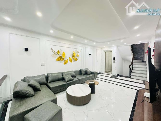 Bán nhà đường Tây Sơn 10m ra Ô tô tránh đỗ 6 Tầng thang máy Nội thất nhập khẩu