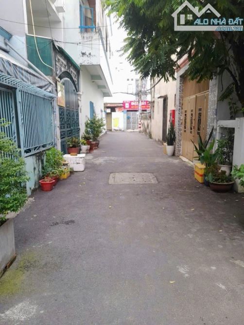 52M2 - Đường 4M - 3 Tầng Sân thượng BTCT - 1