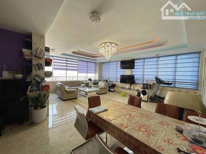 Bán Toà Nhà 8 Tầng - Lô Góc - Diện tích 260m (12*22) - Có Thang Máy - Thu Nhập 150Tr/Th - 1