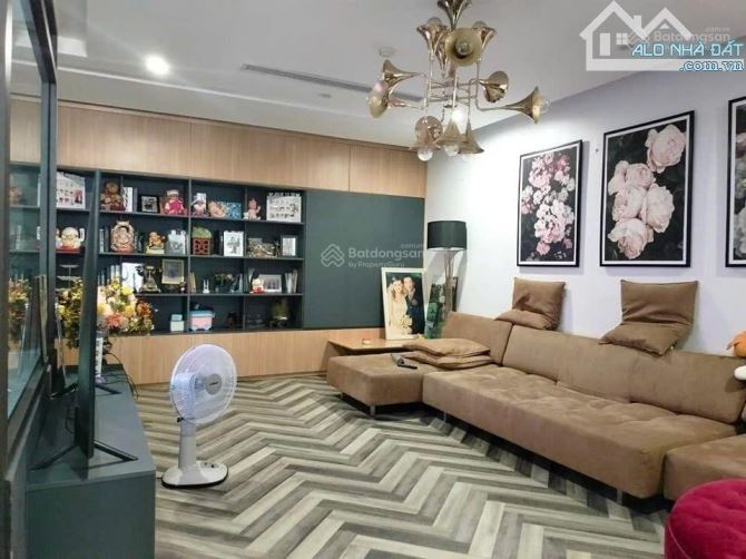 Siêu hiếm! Phân lô Nguyễn Văn Huyên Cầu Giấy, ôtô tránh, view cực thoáng, kinh doanh, 71m2 - 2