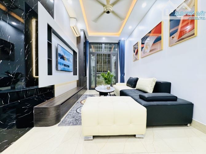 TT Ngã Tư Sở, nhà đẹp ở ngay, ô tô gần - 2