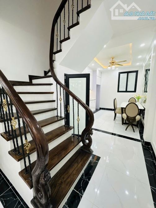 Bán nhà phố Hạ Yên Quyết, Trần Kim Xuyến, ô tô tránh, kinh doanh, gần phố, 48m2 14.X tỷ. - 2