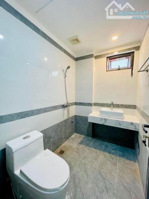 Bán gấp nhà khu Nguyễn chính, 48m2, 6 tầng, mới xây, cầu thanh máy, giá 15T - 7