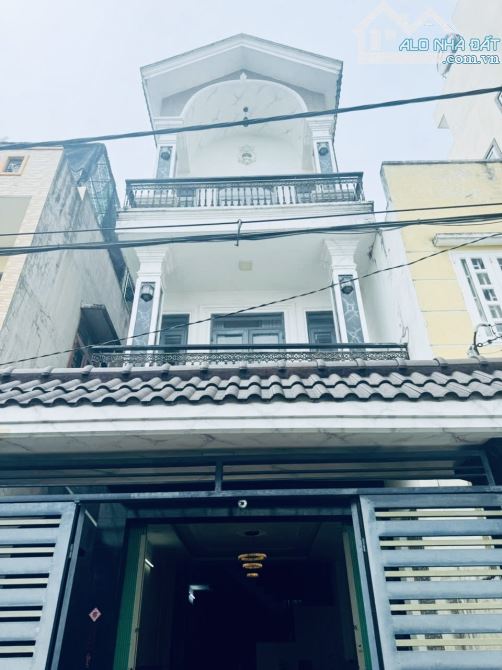 ❌HXH - Ô TÔ ĐỖ CỬA❌86m2 (4.3x 20m)  Ngang 6m - 3 tầng BTCT Nở hậu - N. Văn Quá - 5.x tỷ