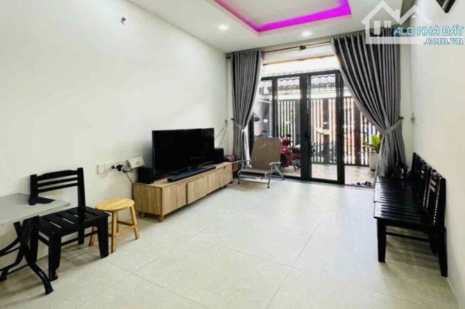 Bán nhà hẻm xe hơi, Hoàng Hoa Thám, Bình Thạnh, 3.5m x 18m, 61m², 4 PN - Giá 7.9 tỷ TL