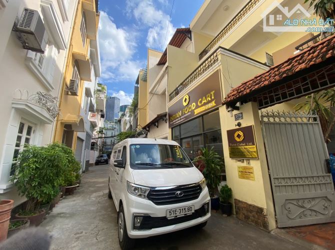 Bán nhà khu VIP đường Mê Linh P19 Bình Thạnh ngang 12m x 18m 3 tầng 28 tỷ