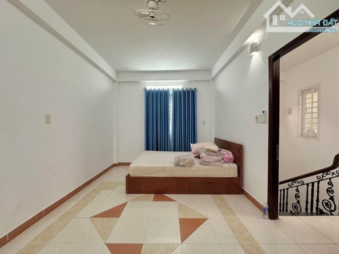 GẦN MẶT TIỀN PHAN XÍCH LONG PHƯỜNG 2 PHÚ NHUẬN 54M2 SỔ VUÔNG A4, 4 TẦNG, 3PN, NHỈNH 10 TỶ