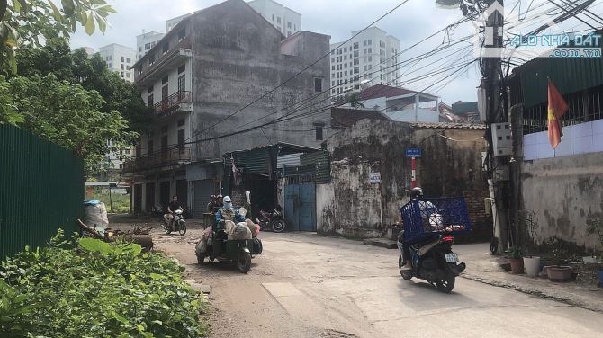 BÁN ĐẤT LÔ GÓC GIA QUẤT THƯỢNG THANH LONG BIÊN 55M MT 5.7M 6 7 TỶ Ô TÔ VÀO TẬN ĐẤT - 1